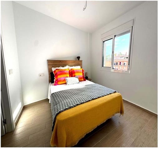 Apartamento de 2 habitaciones en Fuengirola en venta con garaje - 294.455 € (Ref: 9195252)