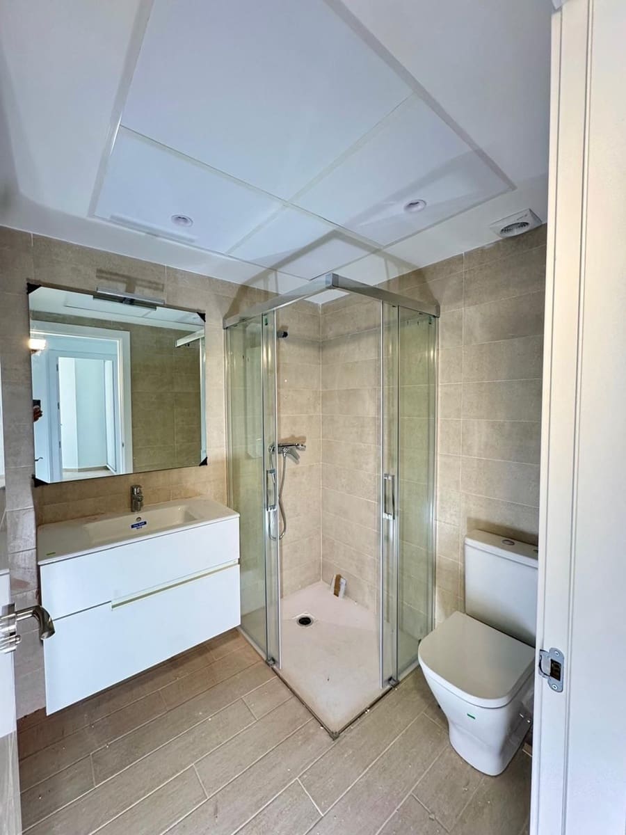 Apartamento de 2 habitaciones en Fuengirola en venta con garaje - 294.455 € (Ref: 9195252)