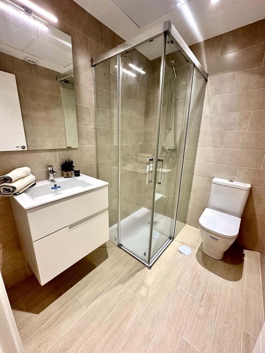 Apartamento de 2 habitaciones en Fuengirola en venta con garaje - 294.455 € (Ref: 9195252)