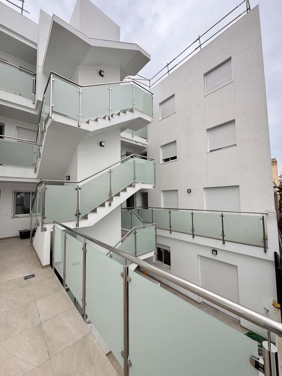 Apartamento de 2 habitaciones en Fuengirola en venta con garaje - 294.455 € (Ref: 9195252)