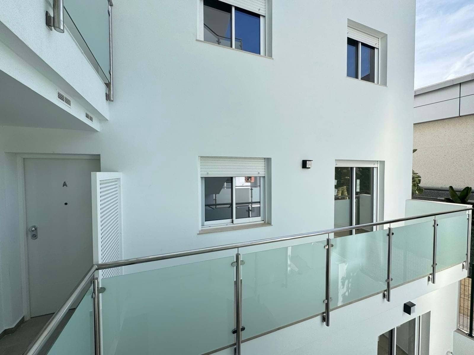 Apartamento de 2 habitaciones en Fuengirola en venta con garaje - 294.455 € (Ref: 9195252)