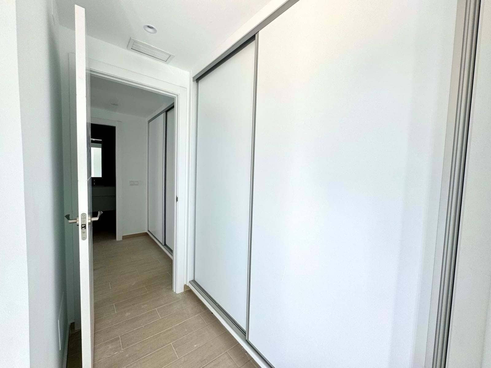 Apartamento de 2 habitaciones en Fuengirola en venta con garaje - 294.455 € (Ref: 9195252)