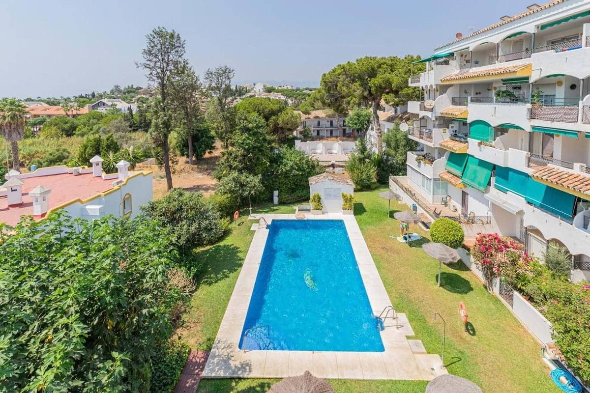2 bedroom Apartment for sale in Marbella with pool garage - € 355,000 (Ref: 9195253)