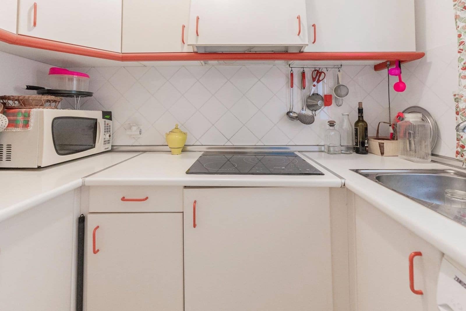 2 bedroom Apartment for sale in Marbella with pool garage - € 355,000 (Ref: 9195253)