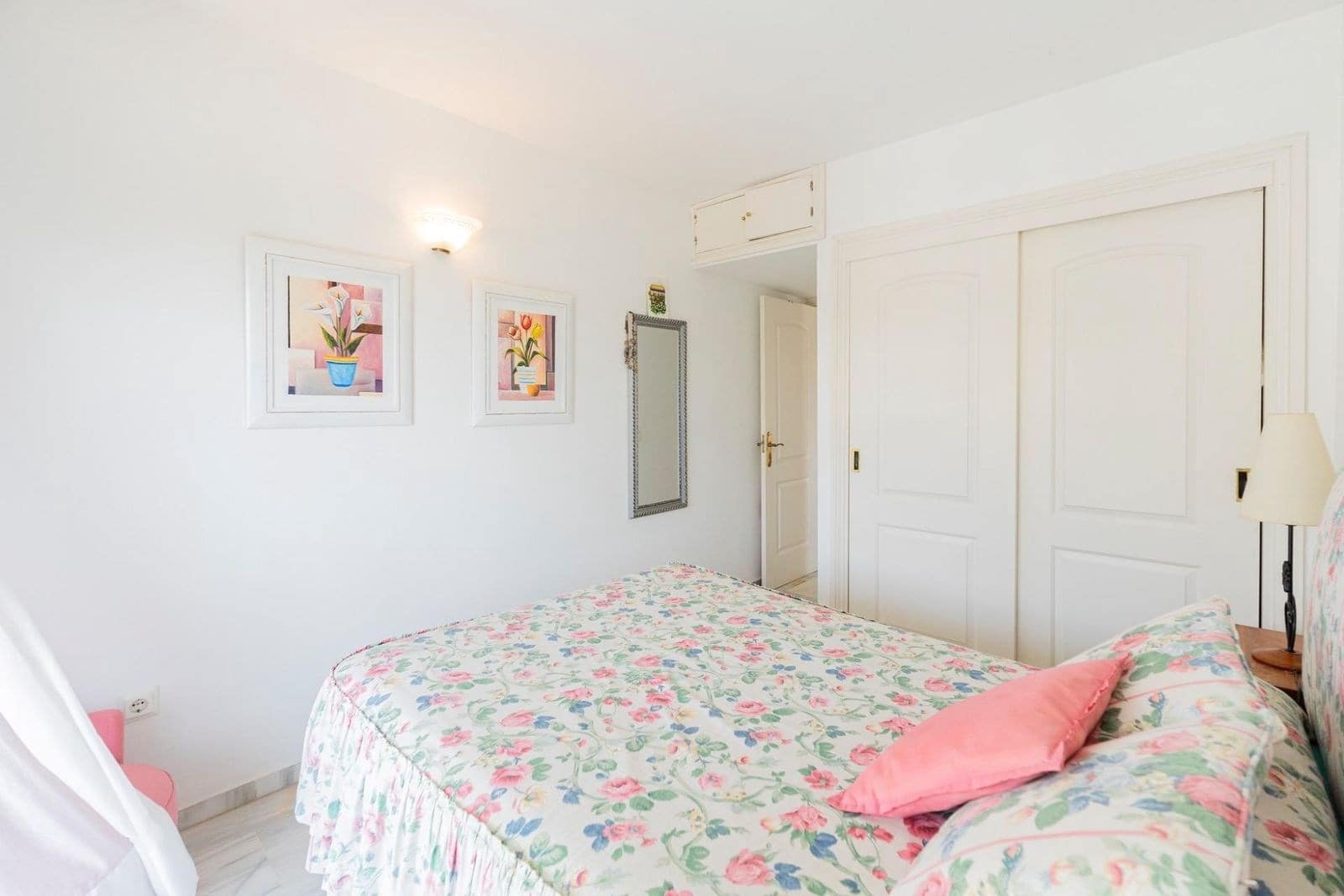 2 bedroom Apartment for sale in Marbella with pool garage - € 355,000 (Ref: 9195253)