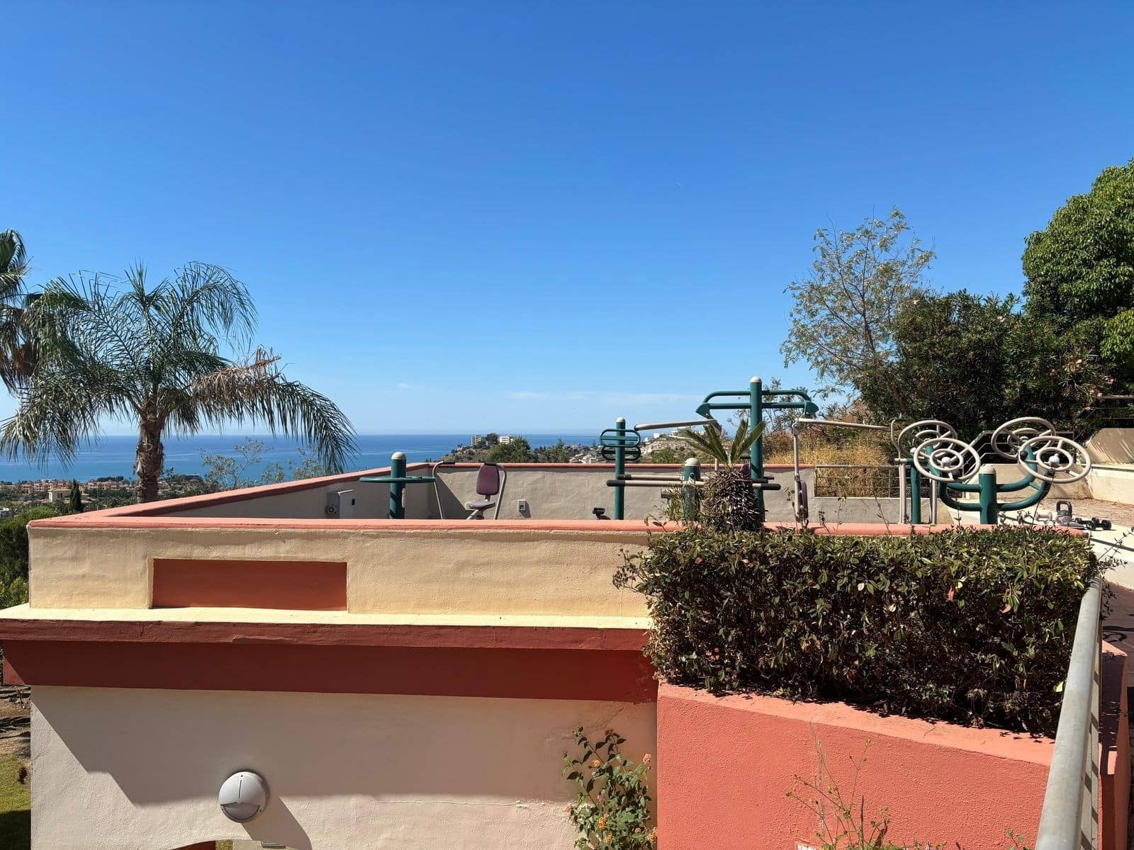 2 bedroom Apartment for sale in Benalmadena with pool garage - € 355,000 (Ref: 9197426)