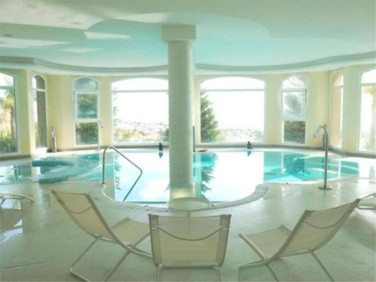 2 bedroom Apartment for sale in Benalmadena with pool garage - € 355,000 (Ref: 9197426)