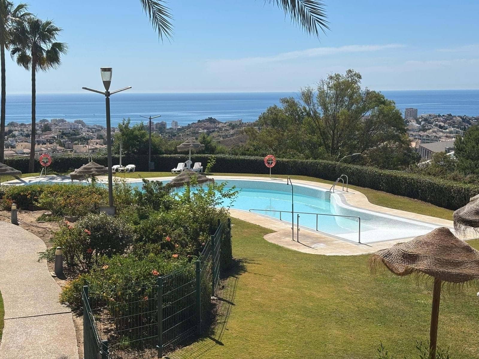 2 bedroom Apartment for sale in Benalmadena with pool garage - € 355,000 (Ref: 9197426)