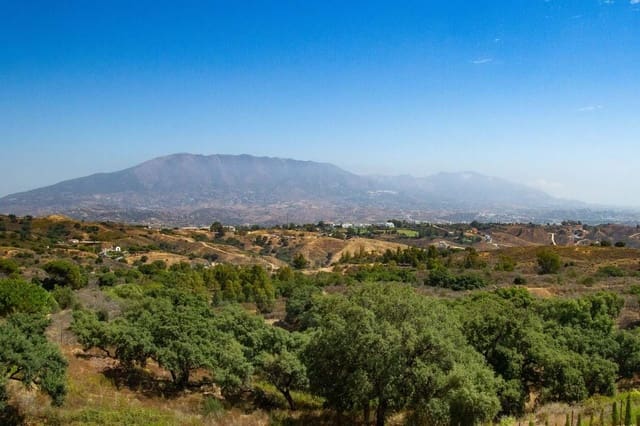 Apartamento de 2 habitaciones en Marbella en venta con piscina garaje - 330.000 € (Ref: 9197459)