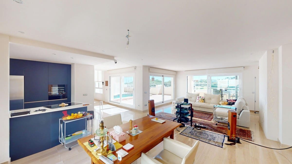 3 bedroom Apartment for sale in Mijas with pool garage - € 875,000 (Ref: 9197460)