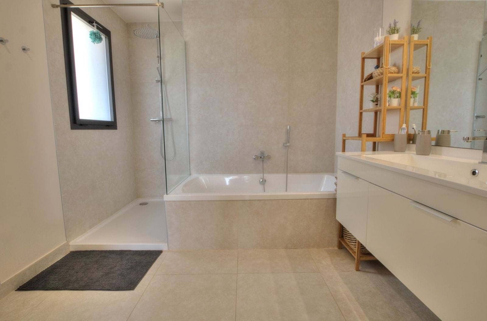 3 bedroom Apartment for sale in La Cala de Mijas with pool garage - € 795,000 (Ref: 9198287)