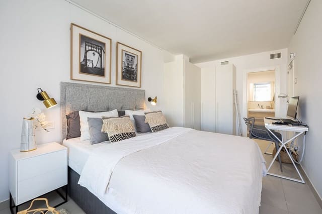 Apartamento de 2 habitaciones en Benalmádena en venta con piscina garaje - 569.000 € (Ref: 9198289)