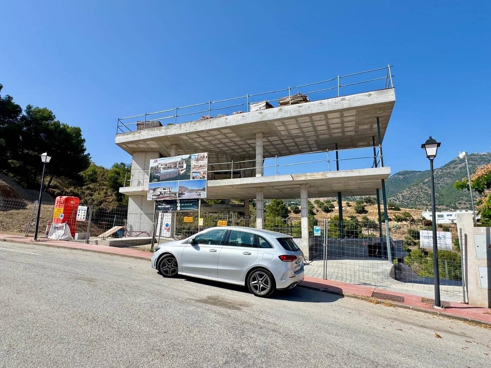 4 bedroom Villa for sale in Mijas with pool garage - € 1,850,000 (Ref: 9198339)