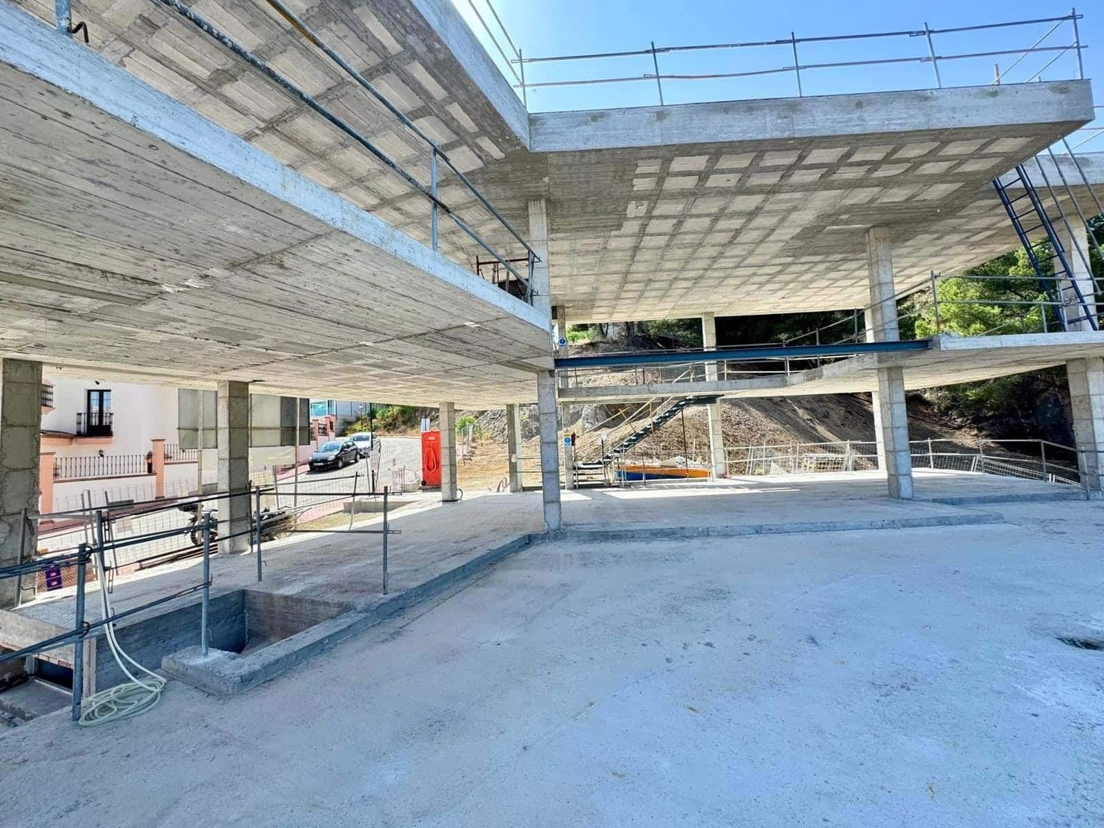 4 bedroom Villa for sale in Mijas with pool garage - € 1,850,000 (Ref: 9198339)