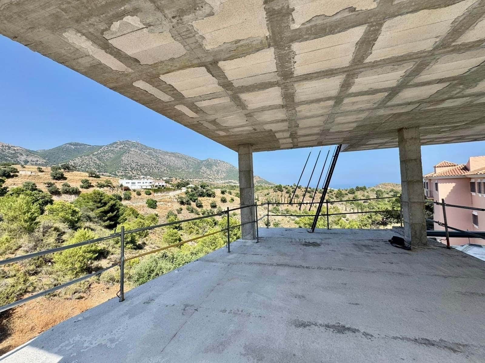 4 bedroom Villa for sale in Mijas with pool garage - € 1,850,000 (Ref: 9198339)