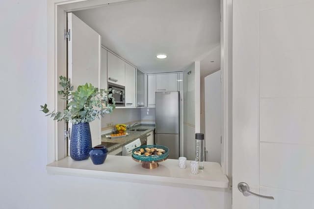 2 makuuhuone Huoneisto myytävänä paikassa Fuengirola mukana 
autotalli - 450 000 € (Ref: 9198341)