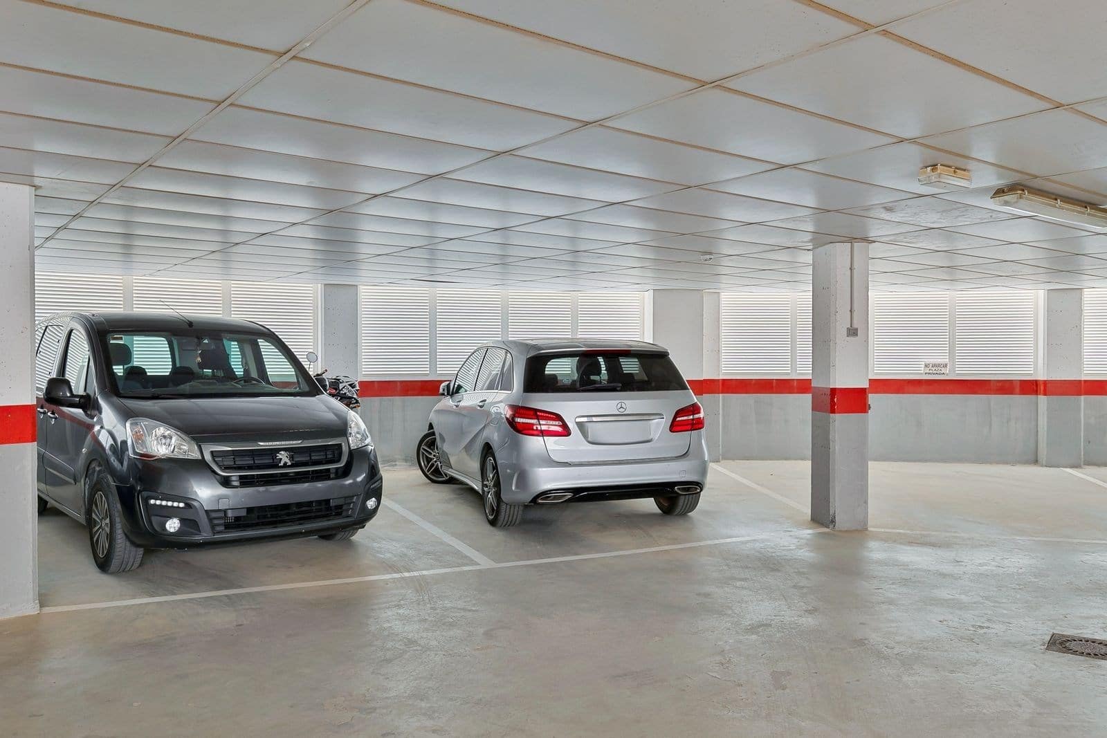 2 makuuhuone Huoneisto myytävänä paikassa Fuengirola mukana 
autotalli - 450 000 € (Ref: 9198341)