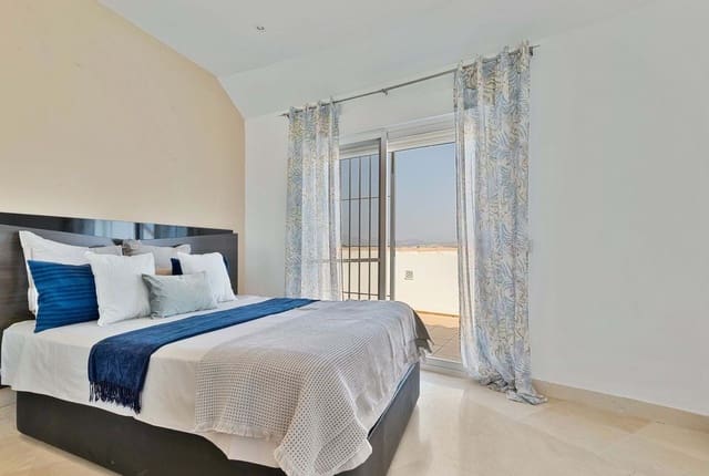 2 makuuhuone Huoneisto myytävänä paikassa Fuengirola mukana 
autotalli - 450 000 € (Ref: 9198341)