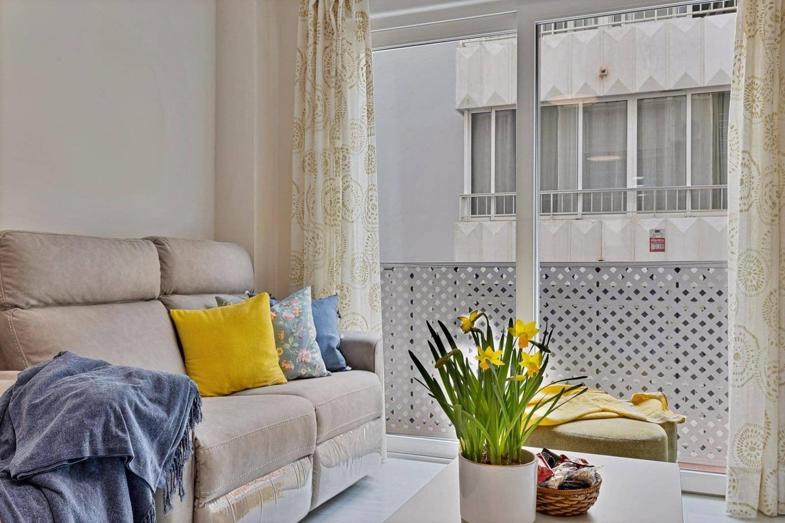 3 bedroom Apartment for sale in Fuengirola - € 445,000 (Ref: 9198342)