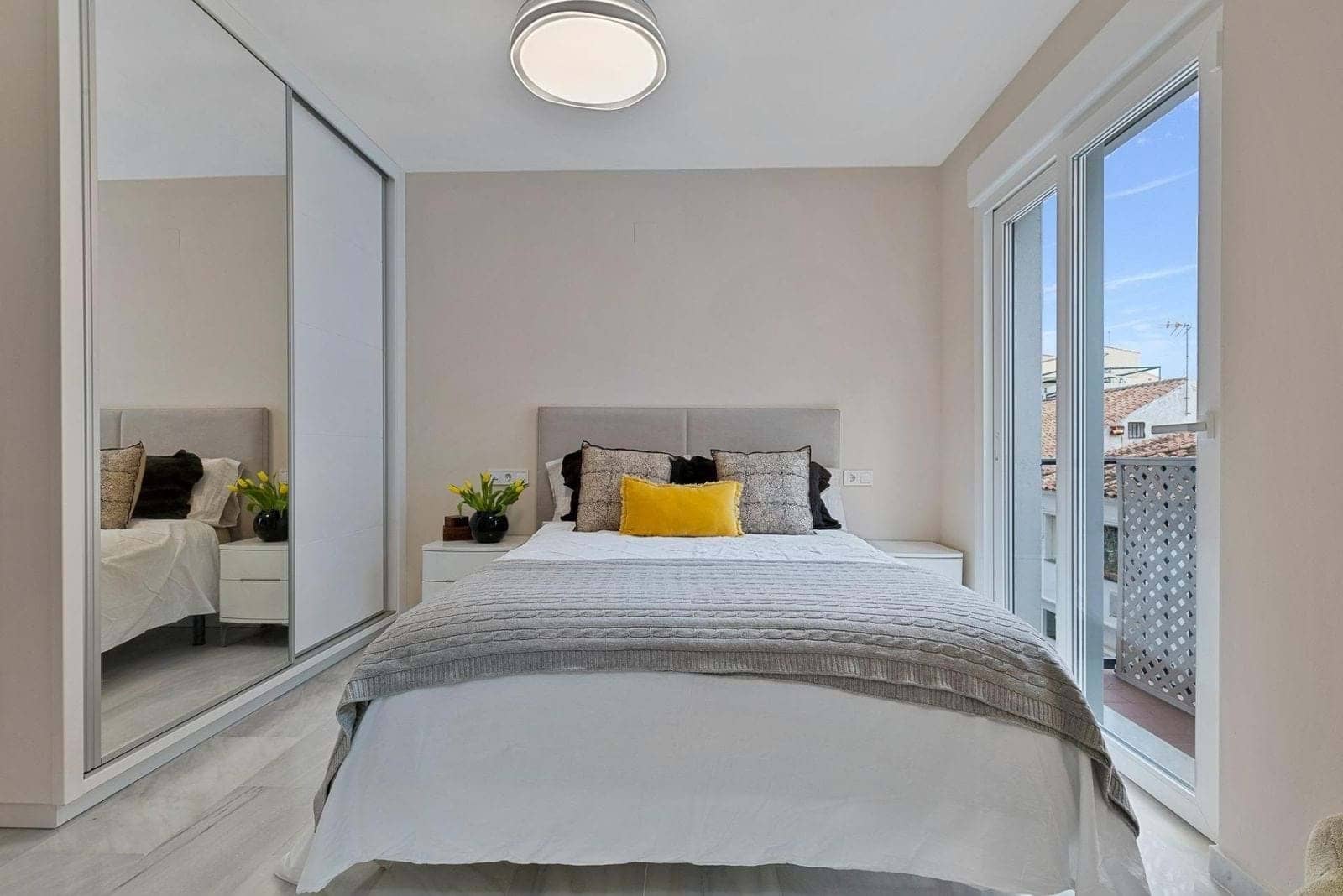 3 bedroom Apartment for sale in Fuengirola - € 445,000 (Ref: 9198342)