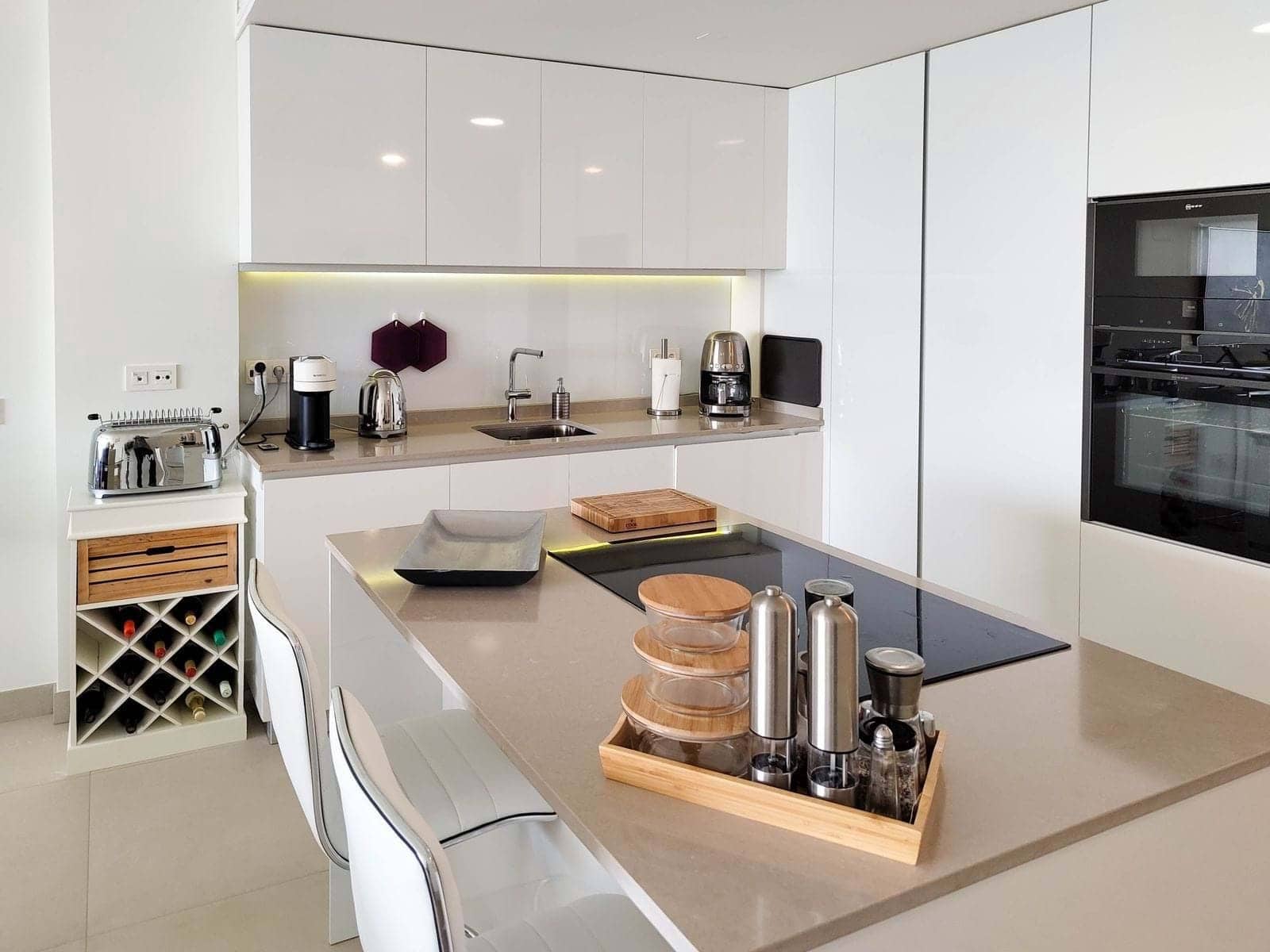 2 bedroom Apartment for sale in Mijas with pool garage - € 690,000 (Ref: 9200226)