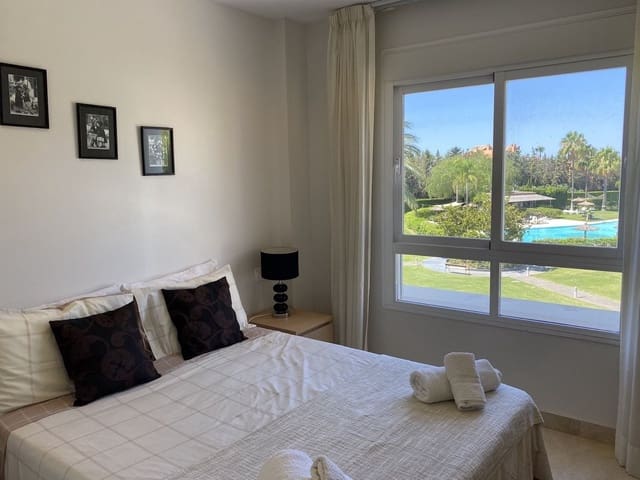 Apartamento de 3 habitaciones en New Golden Mile, Estepona en venta con piscina garaje - 475.000 € (Ref: 9200230)