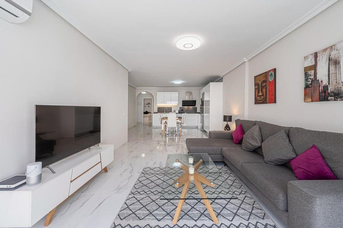 3 bedroom Apartment for sale in Marbella with pool garage - € 735,000 (Ref: 9200231)