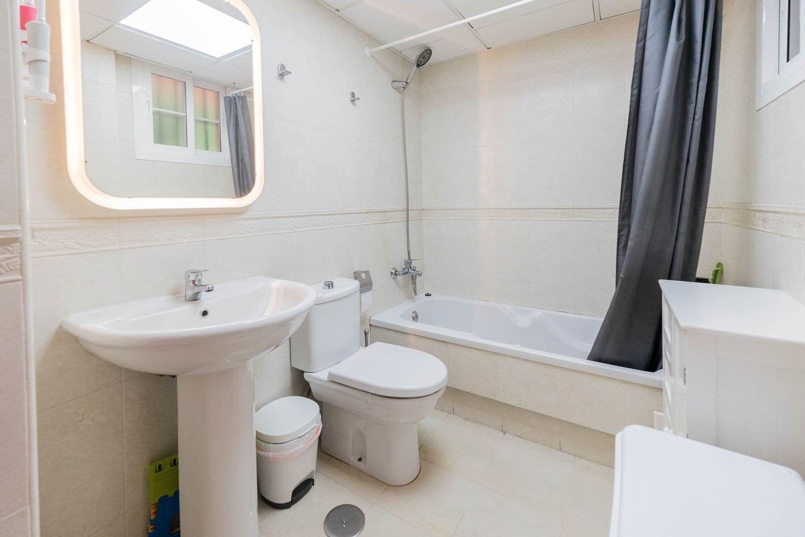 2 bedroom Apartment for sale in Benalmadena with pool garage - € 298,000 (Ref: 9206231)