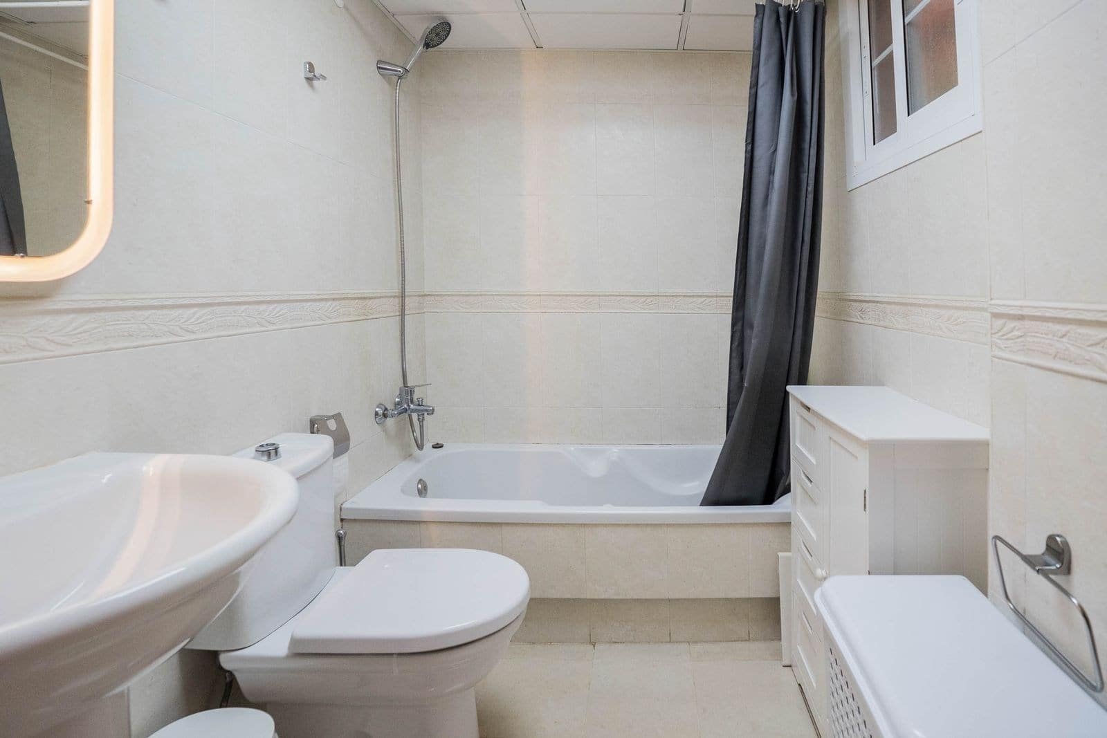 2 bedroom Apartment for sale in Benalmadena with pool garage - € 298,000 (Ref: 9206231)