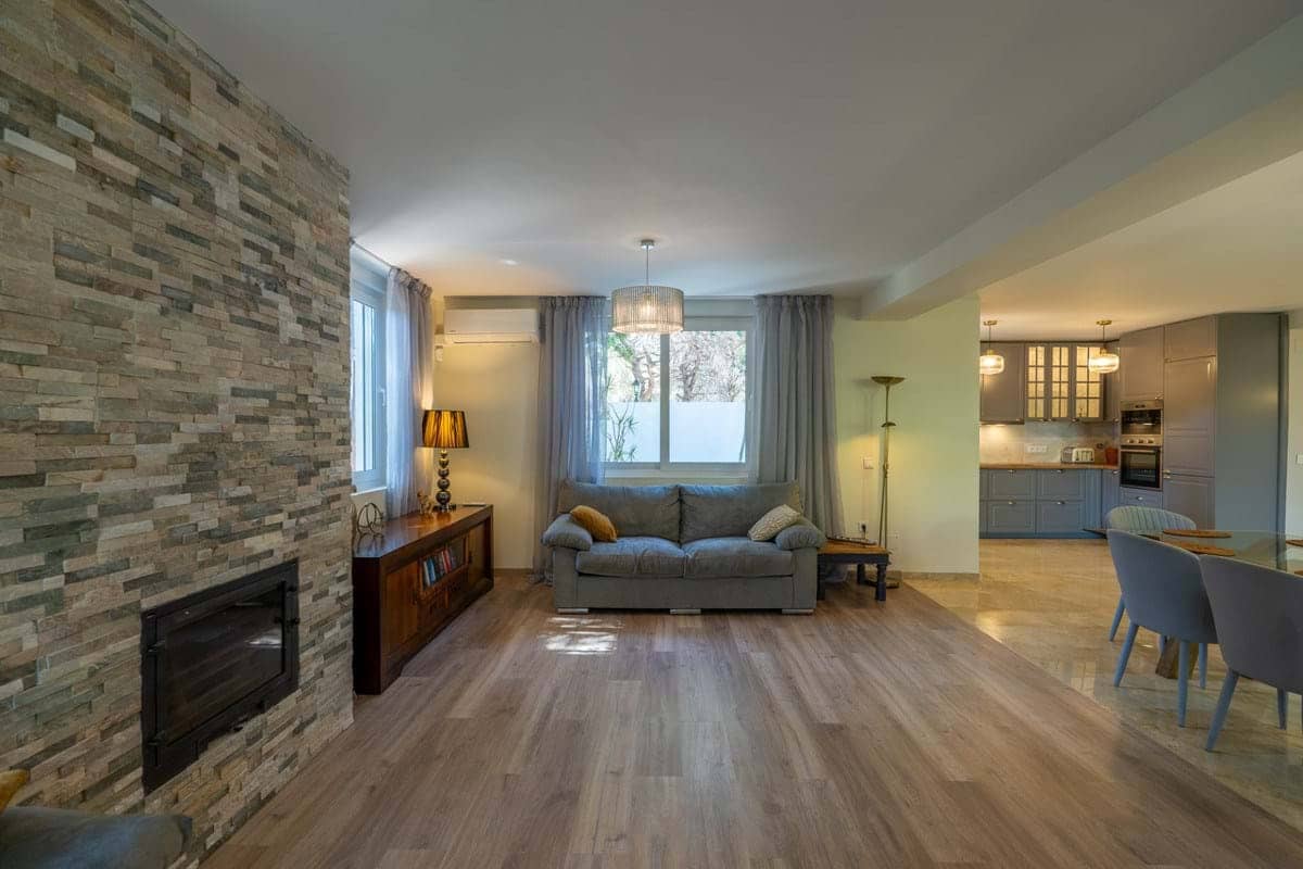 Chalet de 4 habitaciones en Marbella en venta con piscina garaje - 1.350.000 € (Ref: 9207497)