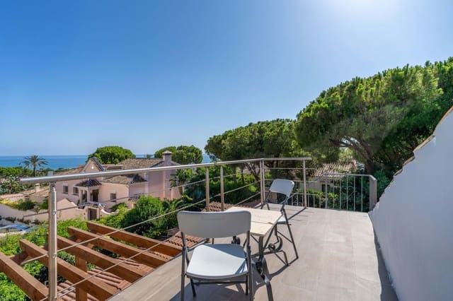 Chalet de 4 habitaciones en Marbella en venta con piscina garaje - 1.350.000 € (Ref: 9207497)