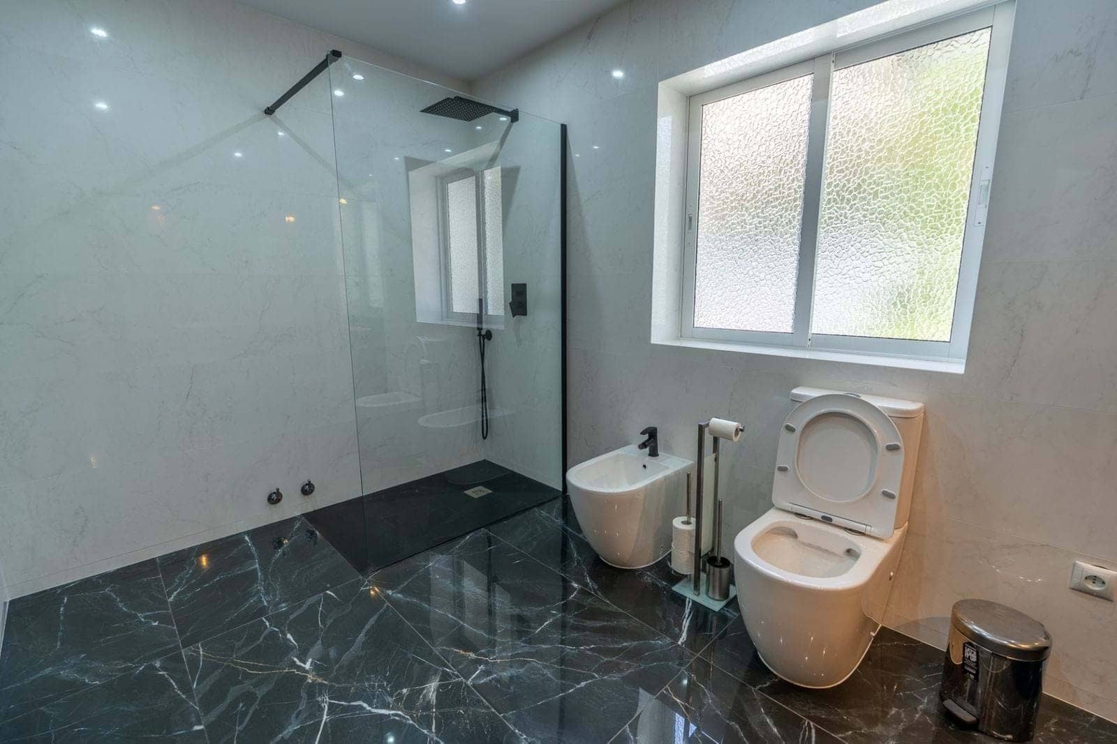 Chalet de 4 habitaciones en Marbella en venta con piscina garaje - 1.350.000 € (Ref: 9207497)