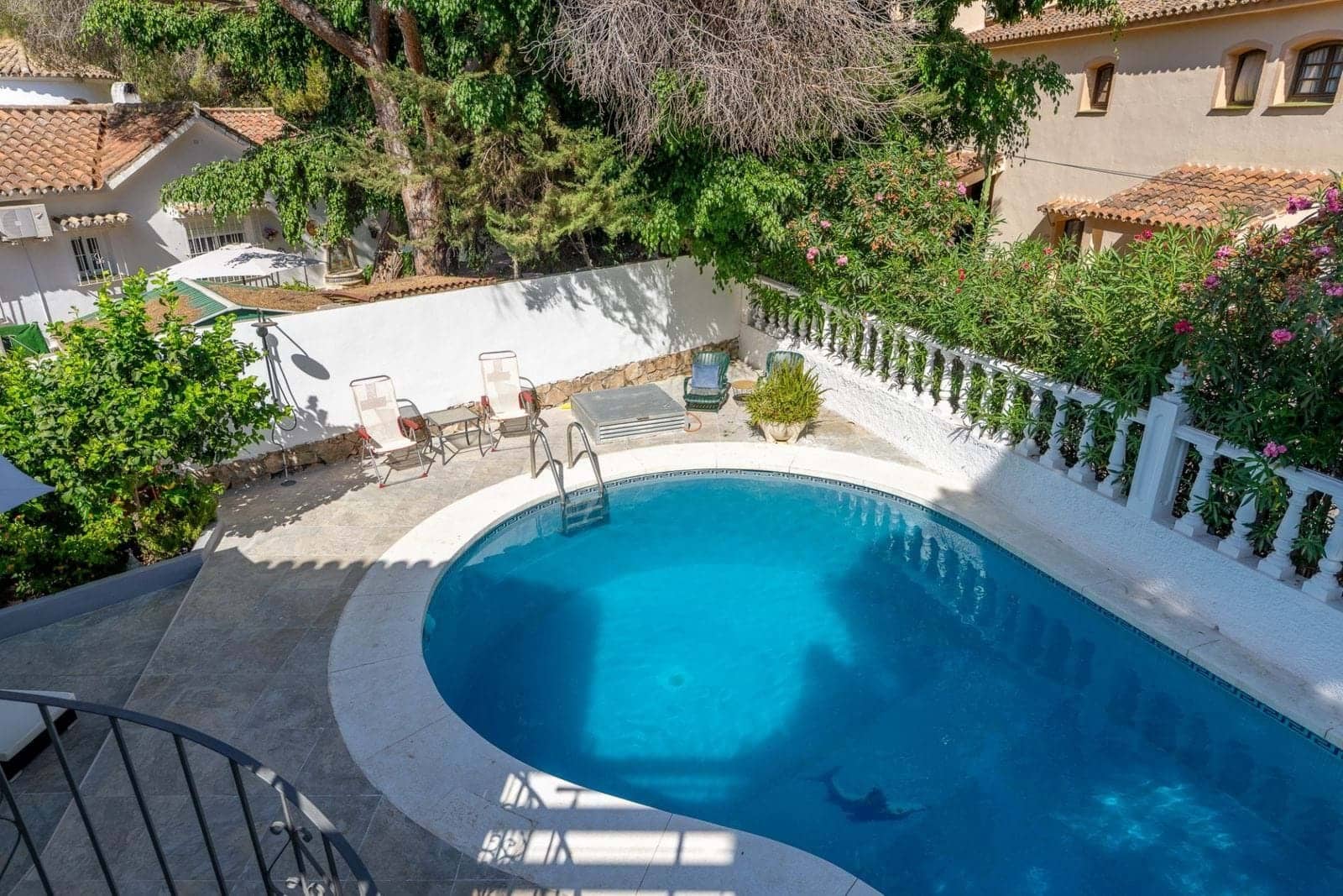 Chalet de 4 habitaciones en Marbella en venta con piscina garaje - 1.350.000 € (Ref: 9207497)