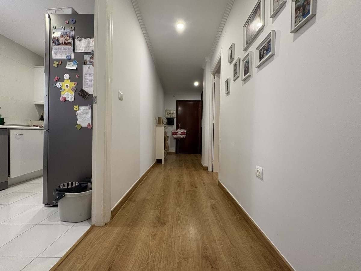 Apartamento de 2 habitaciones en New Golden Mile en venta con piscina garaje - 300.000 € (Ref: 9207498)