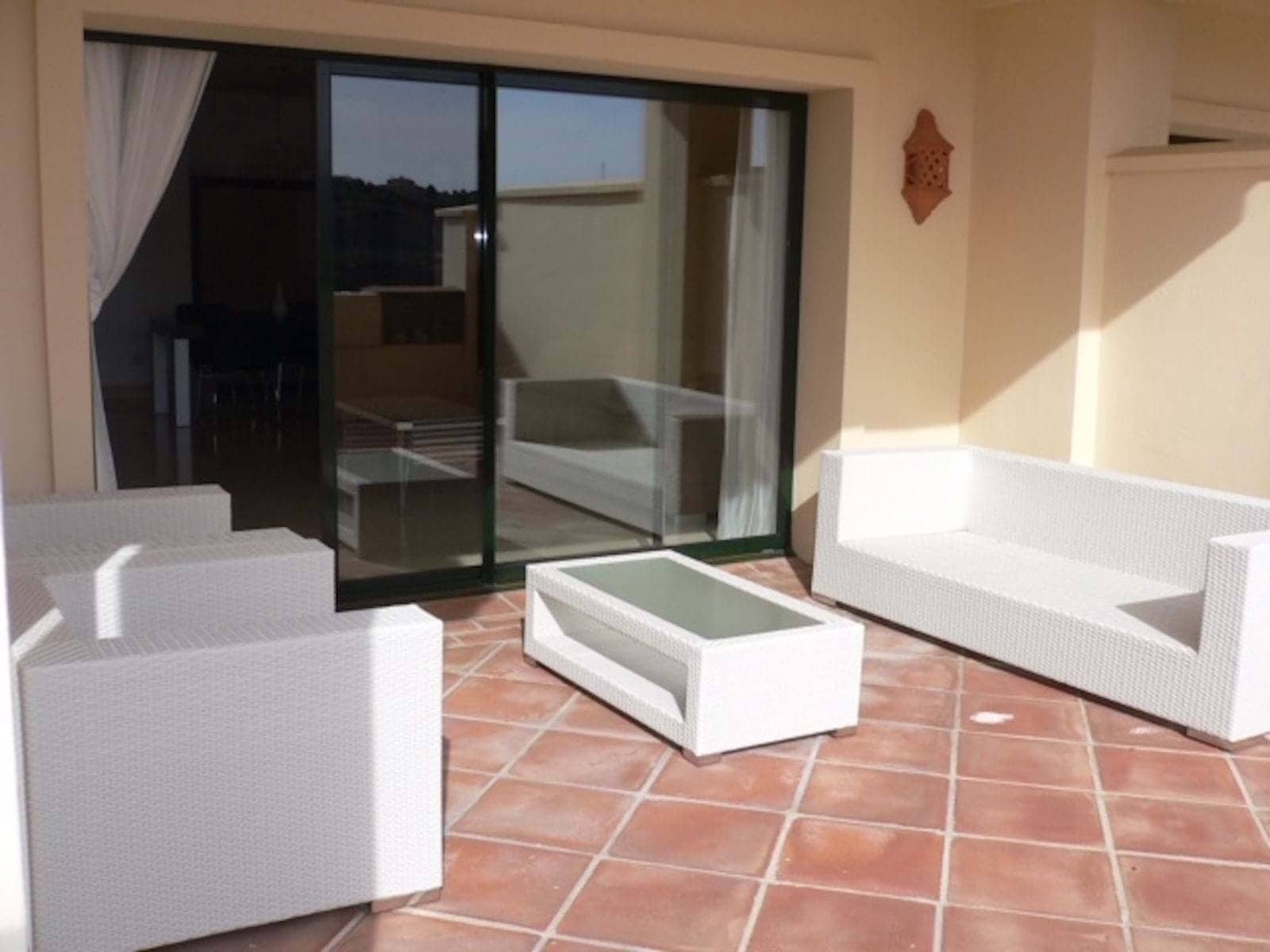 2 soverom Leilighet til salgs i Benahavis med svømmebasseng garasje - € 585 000 (Ref: 9207694)