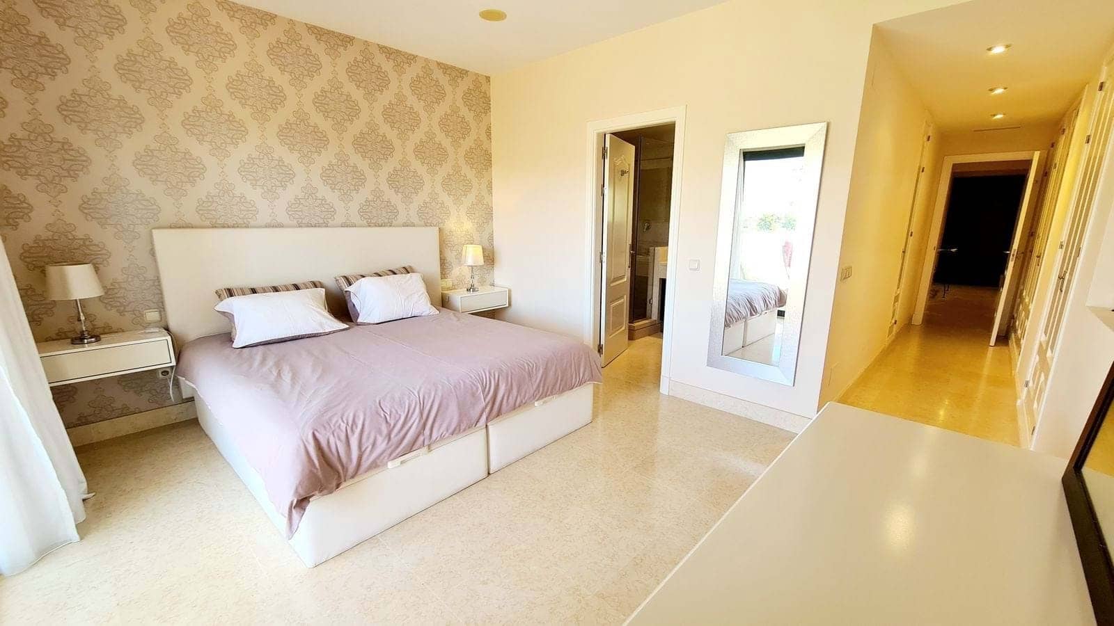 2 soverom Leilighet til salgs i Benahavis med svømmebasseng garasje - € 585 000 (Ref: 9207694)