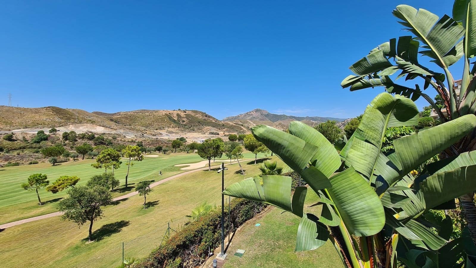 2 soverom Leilighet til salgs i Benahavis med svømmebasseng garasje - € 585 000 (Ref: 9207694)