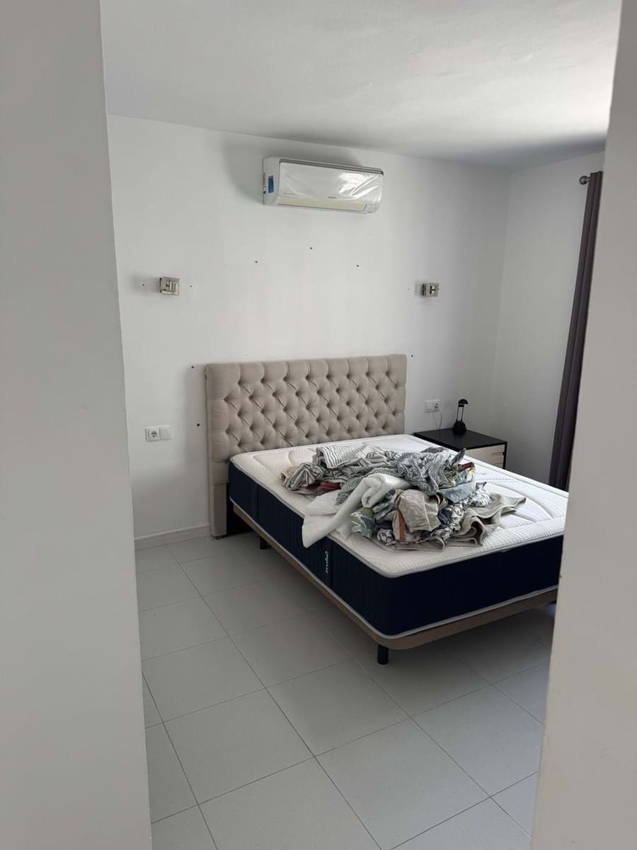 6 sypialnia Willa na sprzedaż w Marbella z basenem garażem - 1 495 000 € (Ref: 9207808)