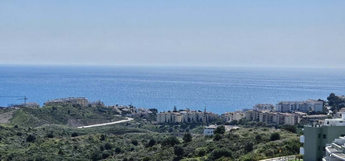 2 bedroom Apartment for sale in La Cala de Mijas with pool garage - € 545,000 (Ref: 9208010)