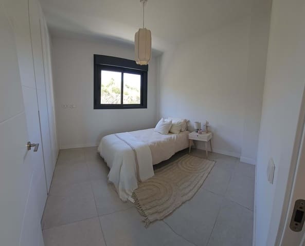 Apartamento de 2 habitaciones en La Cala de Mijas, Mijas en venta con piscina garaje - 545.000 € (Ref: 9208010)