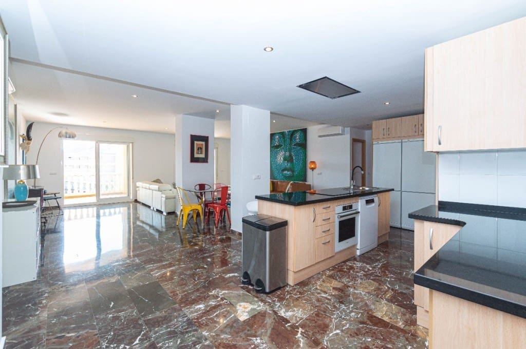 4 makuuhuone Huoneisto myytävänä paikassa Fuengirola mukana uima-altaan 
autotalli - 549 000 € (Ref: 9208062)