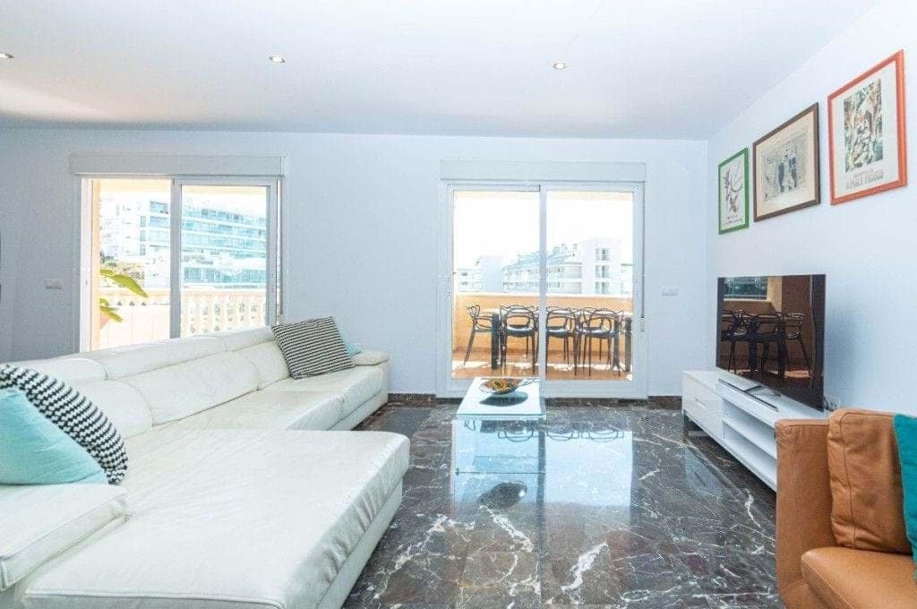 4 makuuhuone Huoneisto myytävänä paikassa Fuengirola mukana uima-altaan 
autotalli - 549 000 € (Ref: 9208062)