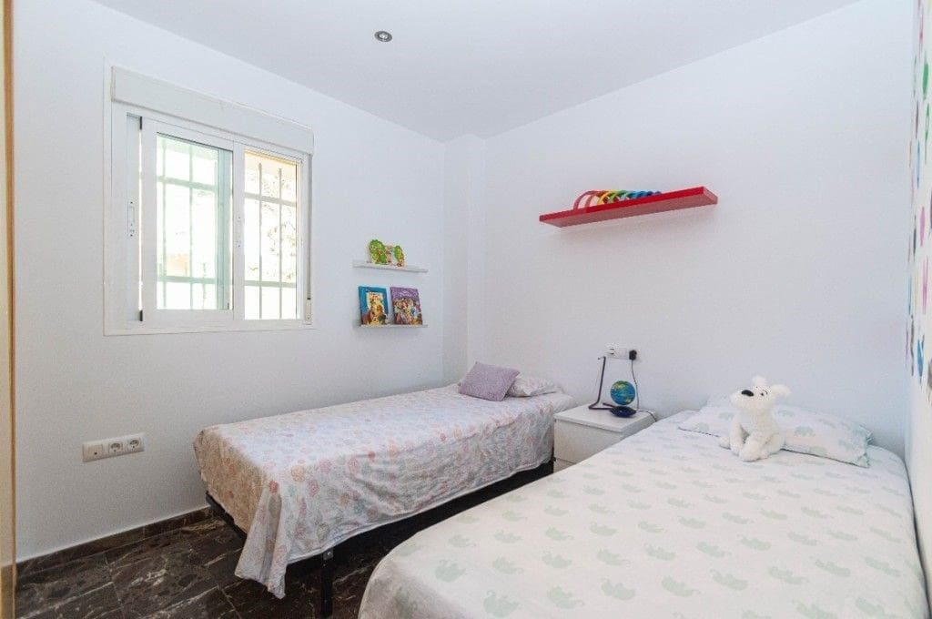 4 makuuhuone Huoneisto myytävänä paikassa Fuengirola mukana uima-altaan 
autotalli - 549 000 € (Ref: 9208062)