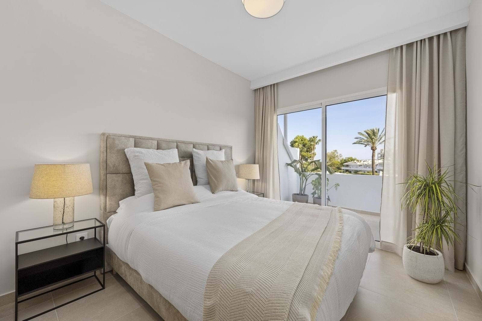 3 bedroom Apartment for sale in Marbella with pool garage - € 690,000 (Ref: 9208063)