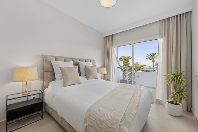 3 bedroom Apartment for sale in Marbella with pool garage - € 690,000 (Ref: 9208063)