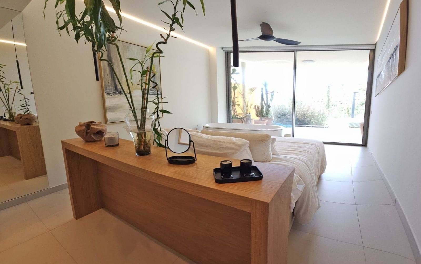 2 bedroom Apartment for sale in Marbella with pool garage - € 999,000 (Ref: 9208064)