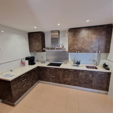 4 soveværelse Villa til salg i Fuengirola med swimmingpool garage - € 975.000 (Ref: 9208066)