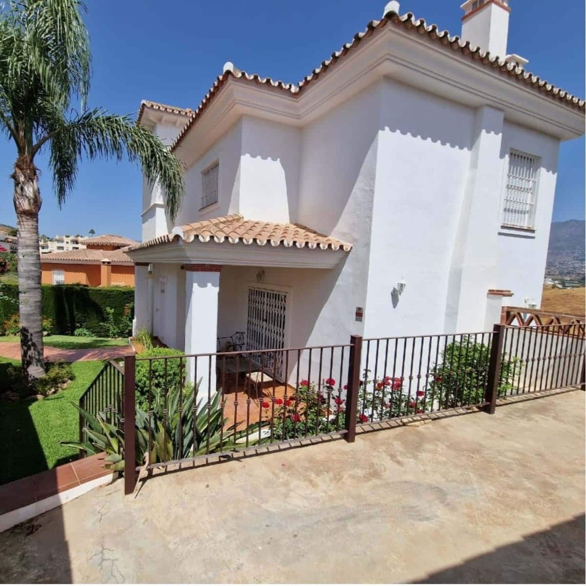 4 soveværelse Villa til salg i Fuengirola med swimmingpool garage - € 975.000 (Ref: 9208066)