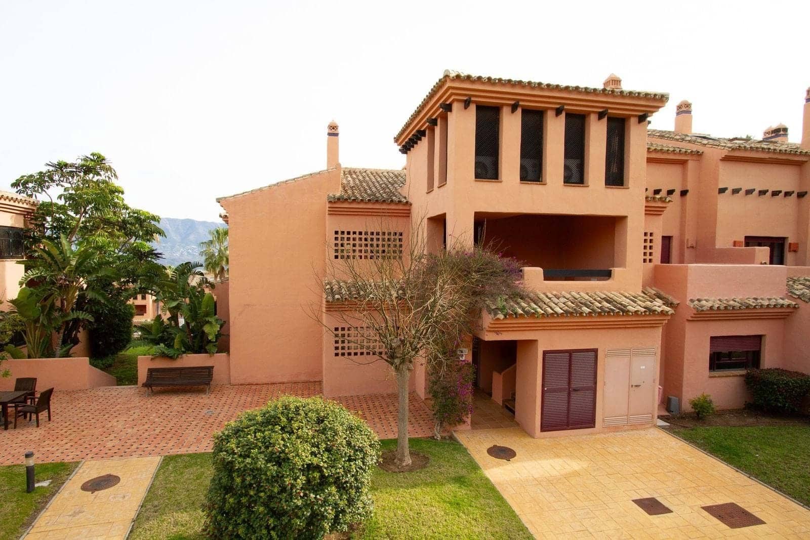 2 bedroom Apartment for sale in Marbella with pool garage - € 309,000 (Ref: 9209021)