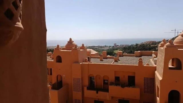 2 makuuhuone Huoneisto myytävänä paikassa Manilva mukana uima-altaan 
autotalli - 320 000 € (Ref: 9209049)